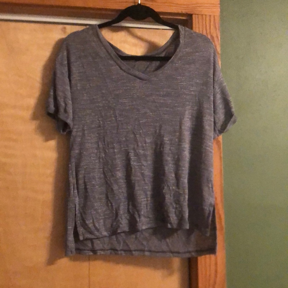Short sleeve tee